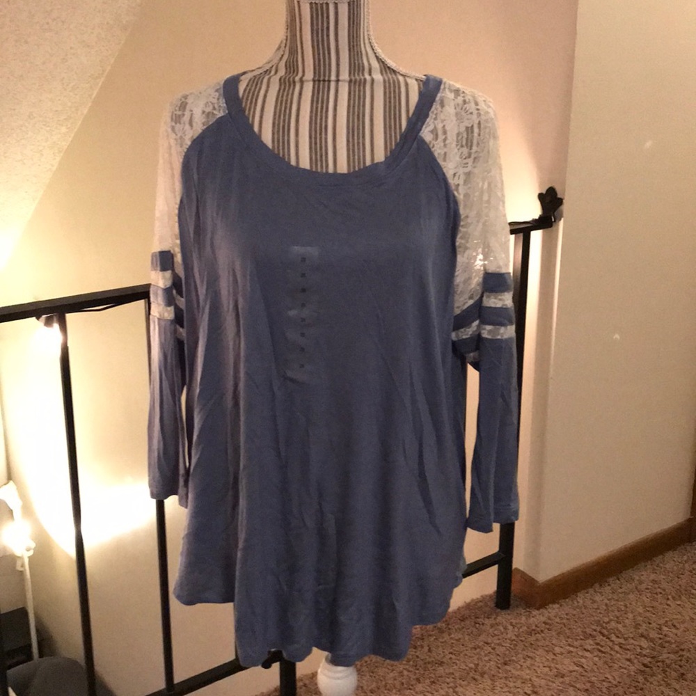 Lace baseball t shirt